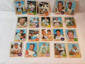 Lot of 20 1968 MLB Topps Cards
