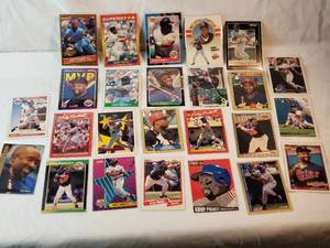 Lot of 25 Kirby Puckett Cards