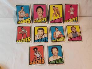 Lot of 10 1972 Topps NBA Cards