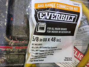 Gas range supply line, New open package