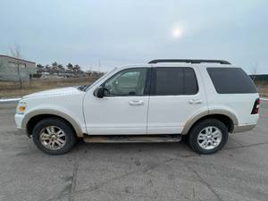 2009 Ford Explorer Eddie Bauer - 4X4