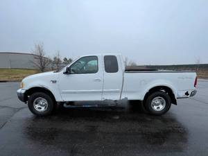 2000 Ford F-150 XLT - 4X4