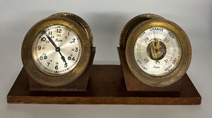 lot 38 image: Vintage Boston Clock & Barometer