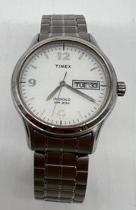 lot 82 image: Mens TIMEX Indiglo Watch