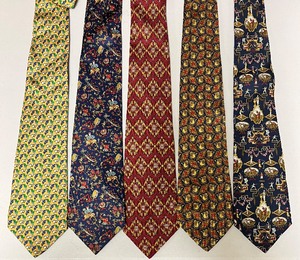 lot 84 image: Italian Silk Ties - SALVATORE FERRAGAMO - QTY 5