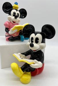 lot 97 image: Disney MICKEY & MINNIE MOUSE Figurines