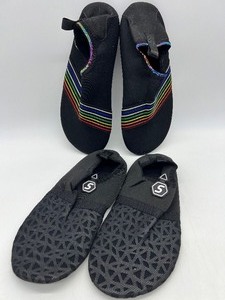 lot 123 image: NEW Black Water Shoes Size 40-41 - QTY 2