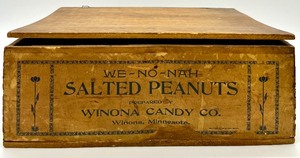 lot 177 image: Vintage Rustic Wooden WE-NO-NAH SALTED PEANUTS - Prepared by WINOMA CANDY CO, WINONA MN Box