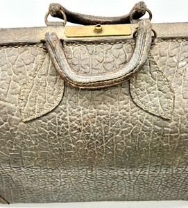 lot 212 image: Rustic Antique VIntage Buffalo Hide Dr.s Medical Bag