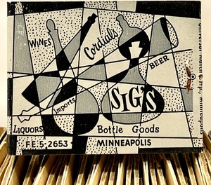 lot 217 image: Vintage Art Deco Matchbooks in box from SIGs LIQUOR STORE 223 Washington South MPLS