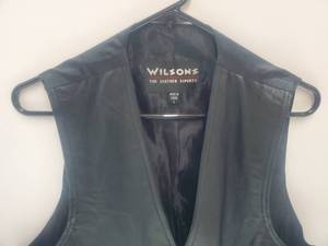 lot 400 image: Vintage Wilson Mens Black Leather Vest