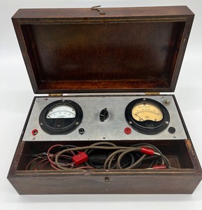 lot 516 image: Vintage ROLLER-SMITH D C Volts Meter & SIMPSON ELECTRIC AMPERES Meter Box