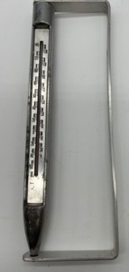 lot 321 image: Vtg AVADEX-FARGO Monsato Farming Thermometer Coll.