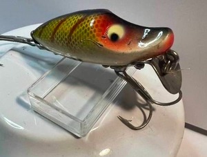 lot 345 image: Vtg HEDDON Midget River Runt Lure Golden Minnow RED Ribs 2 12