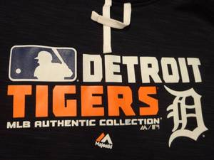 lot 435 image: DETROIT TIGERS Majestic MLB Authentic Collection ThermaBase Hoodie Mens 2XL New