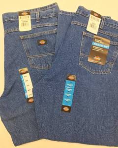lot 587 image: DICKIES Mens Denim 5 Pocket Relaxed Fit Work Jean - NWT - Size 40 x 30 - 2 pairs