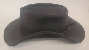 lot 442 image: Minnetonka Mens Genuine Leather The Fold Up Hat 