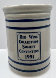 lot 370 image: RED WING POTTERY Commemorative Collectors - 1991 - Pantry Jar