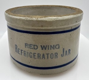 lot 460 image: Vintage RED WING STONEWARE POTTERY - Refrigerator Jar #2