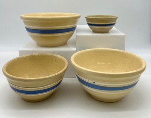 lot 474 image: Vintage WATT POTTERY - Dark Blue Stripe Mixing Bowls - 4