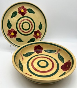 lot 482 image: Vintage WATT POTTERY - Rio Rose - Large Platter and Bowl