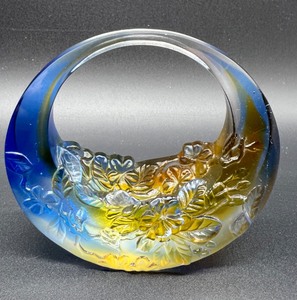 lot 37 image: NewWorkshop Art Glass 1999 -  Signed