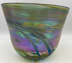 lot 38 image: HOT GLASS Artist Signed Iridescent Studio Glass