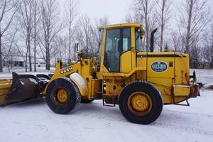 2000 John Deere 444H Wheel Loader With Bucket