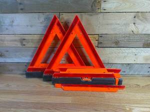 Set of 3 Traffic Hazard Weighted Reflective Triangles-1 Damaged
