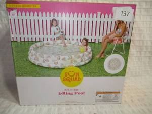 lot 142 image: Sun Squad 3-Ring Pool-Rainbows
