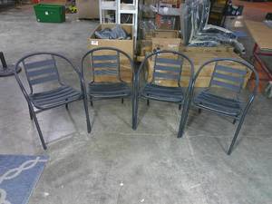 lot 148 image: Set of 4 Metal Black Patio Chairs