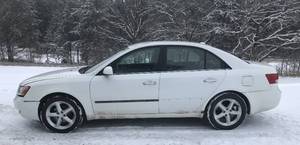 lot 14 image: 2008 Hyundai Sonata LTD