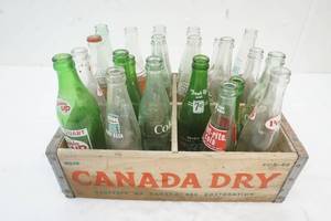 lot 11 image: Vintage Canada dry crate, pop bottles