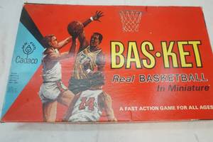 lot 40 image: Vintage Basketball game