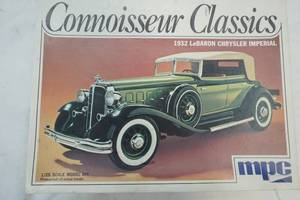lot 42 image: Vintage Chrysler model