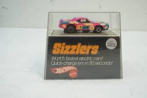 lot 50 image: Vintage redline hot wheel sizzler car