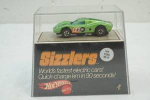 lot 53 image: Vintage redline Hot Wheel Sizzler car