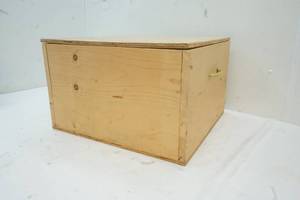 lot 252 image: Wooden Storage Container