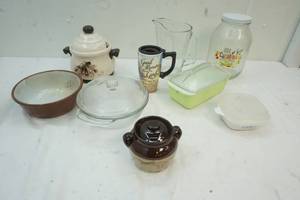 lot 286 image: Variety of Kitchenware