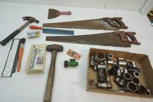 lot 289 image: Garage Tools