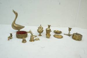 lot 210 image: Variety Of Brass