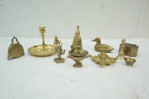 lot 211 image: Variety Of Brass