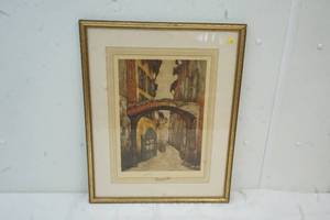 lot 224 image: Home Decor