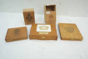 lot 64 image: Variety of Vintage Cigar Boxes