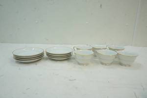 lot 147 image: Tea Cup Set