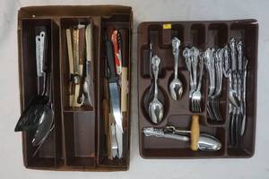lot 195 image: Kitchenware