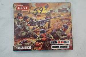 lot 174 image: Vintage Airfix Germany Infantry
