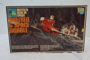 lot 122 image: Mattels Uni-Tred & Space Bubble