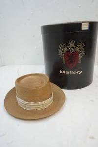 lot 105 image: Mallory Hat Box and Hat