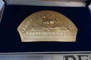 lot 333 image: John Deere Belt Buckle